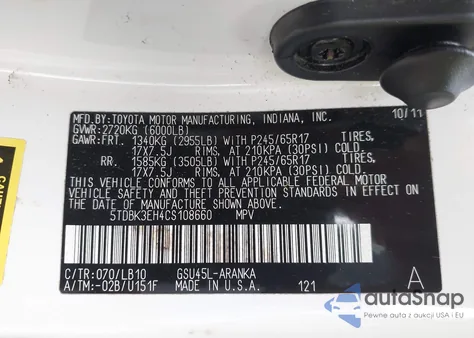 2012 Toyota Highlander Se V6 z USA, uszkodzony, nr VIN 5TDBK3EH4CS108660